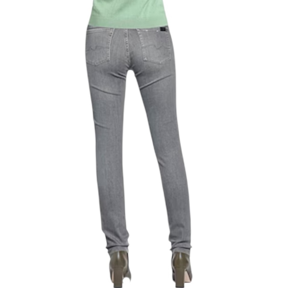 7 For All Mankind Gray Guenevere Jeans Size 26